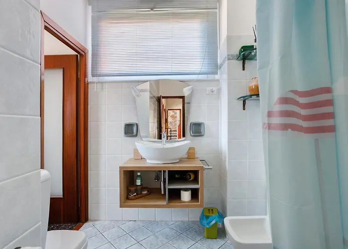 Ca' Montello لا سبيتسْيا